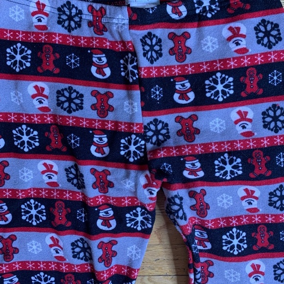 Poof! Red and Black Christmas Themed High Rise Cozy Leggings Women’s Size S/M - Picture 9 of 9